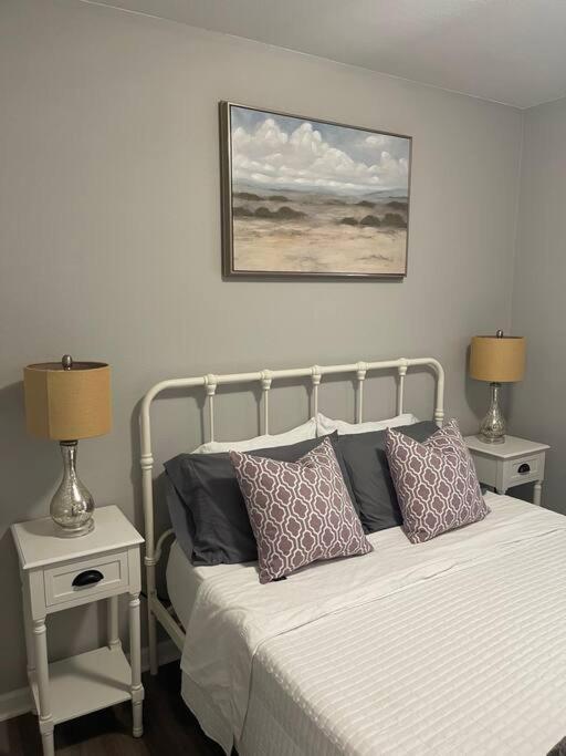 The Bernice - 2 Bedroom Apt In Quilt Town, Usa Hamilton Extérieur photo